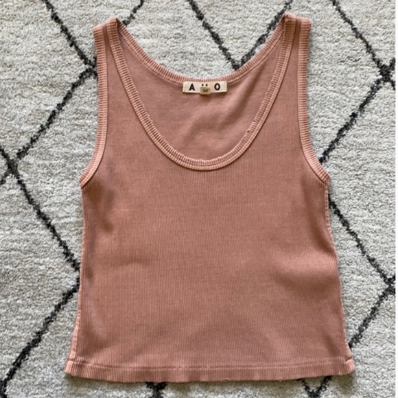 AMO Tops - AMO crop tank